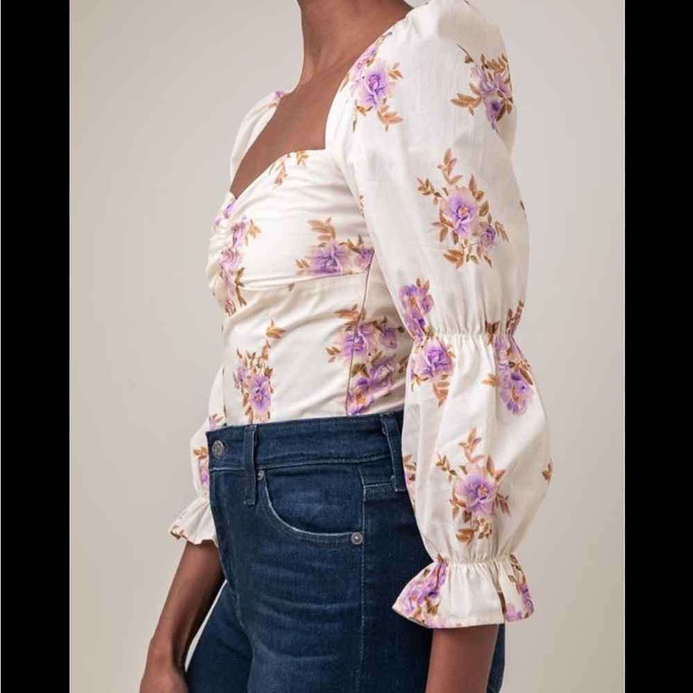 NWT Abbeline Fitted Puff Sleeve Corset Style Floral Blouse Size Medium